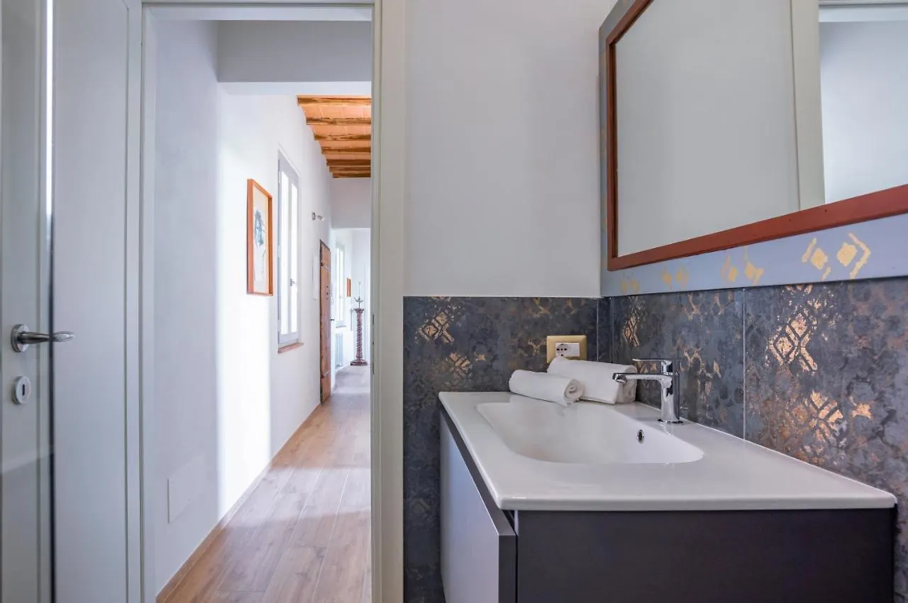 Porta Romana Elegant Apartments With Private Parking! Siena