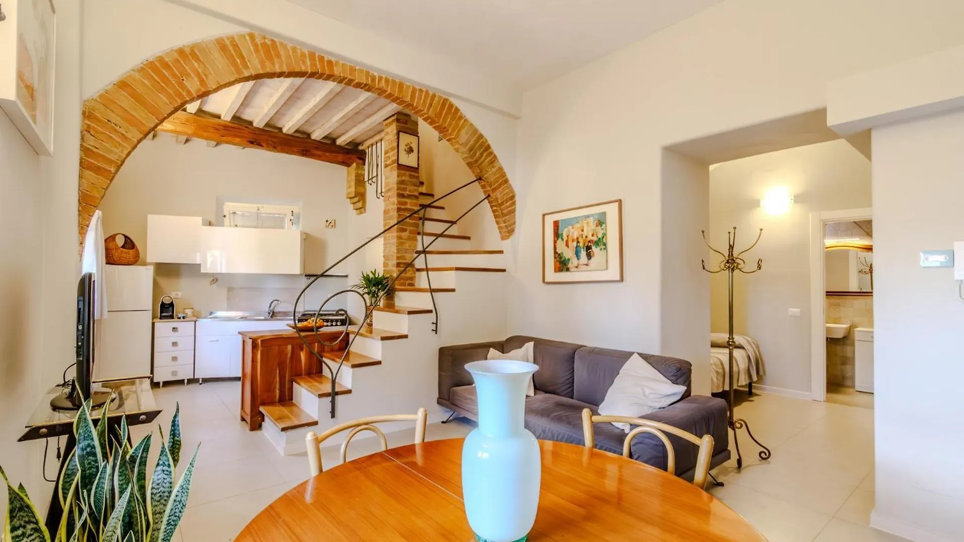 Porta Romana Elegant Apartments With Private Parking! Siena