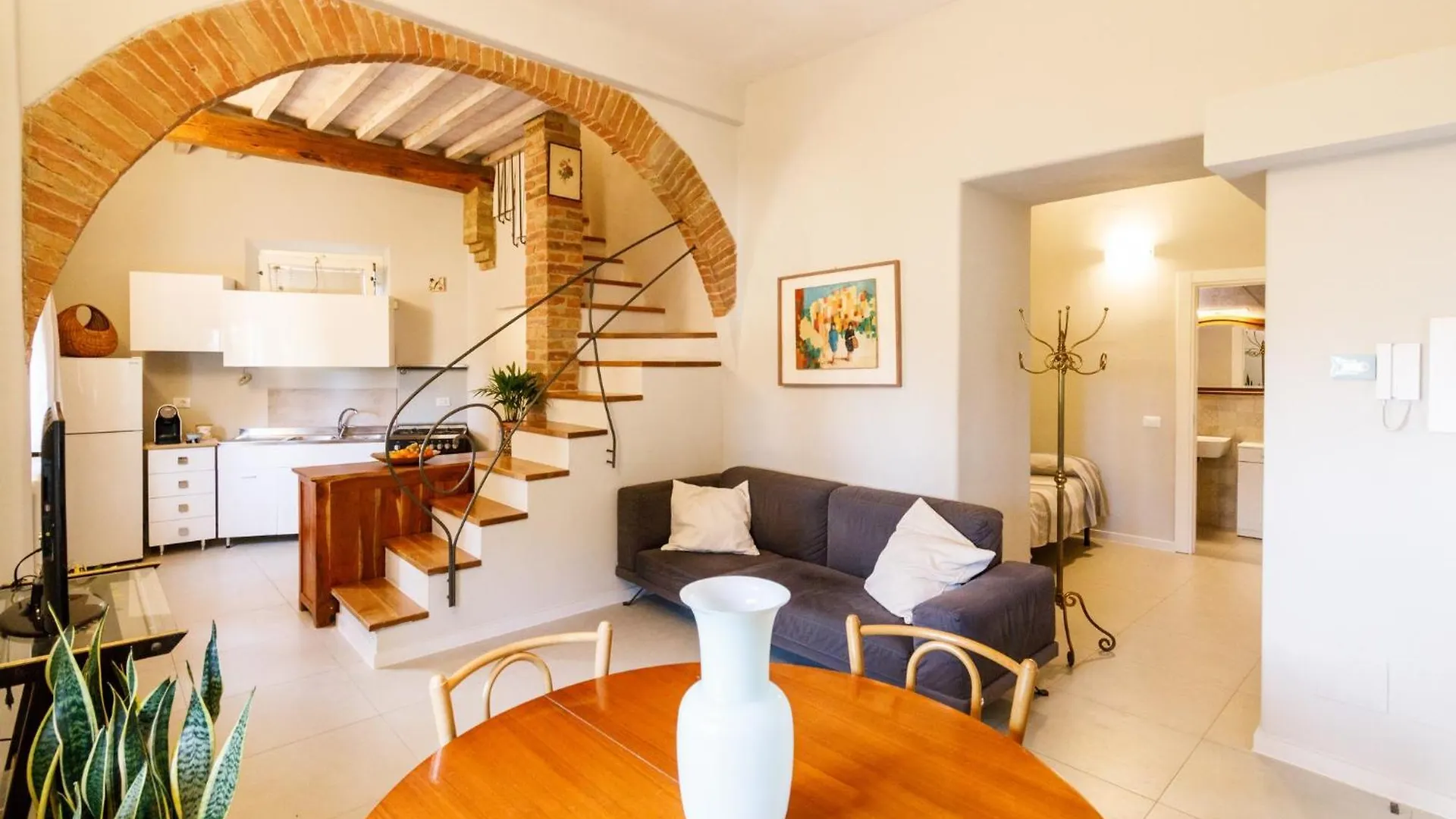 Porta Romana Elegant Apartments With Private Parking! Siena