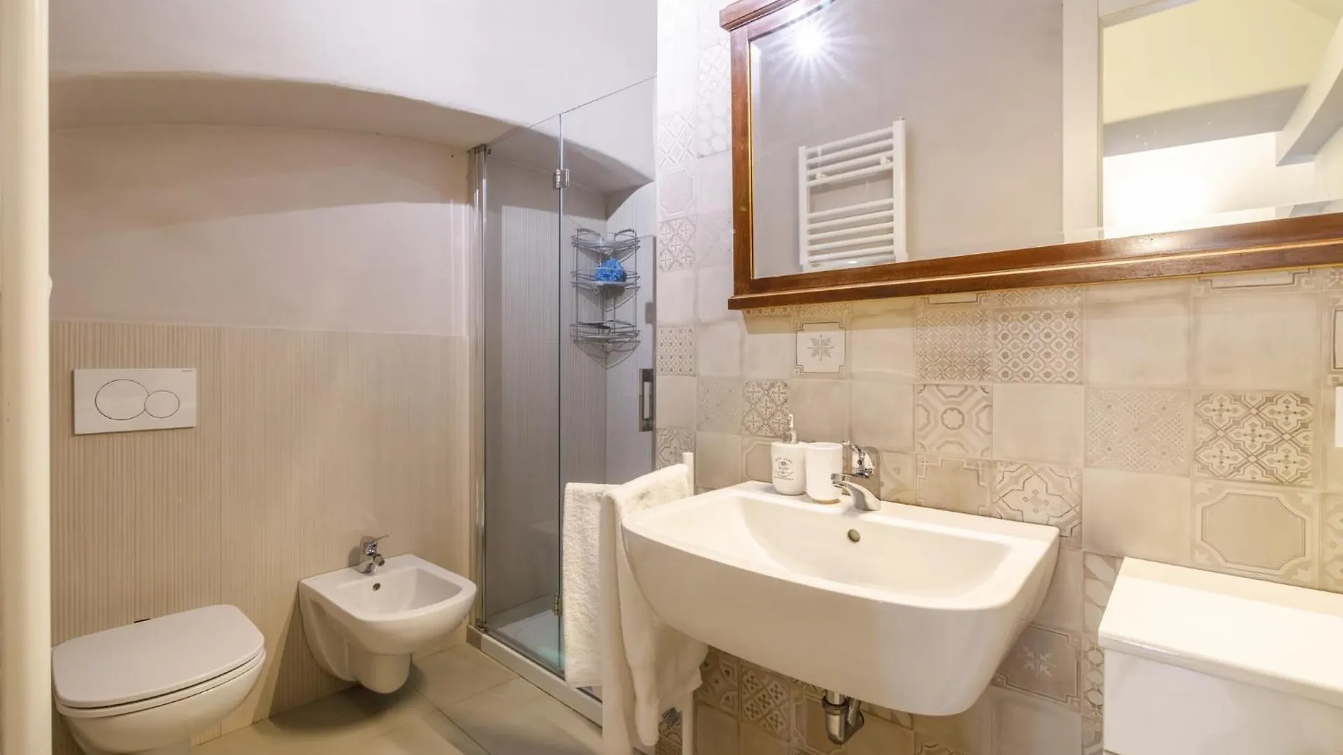 Porta Romana Elegant Apartments With Private Parking! Siena 0*,